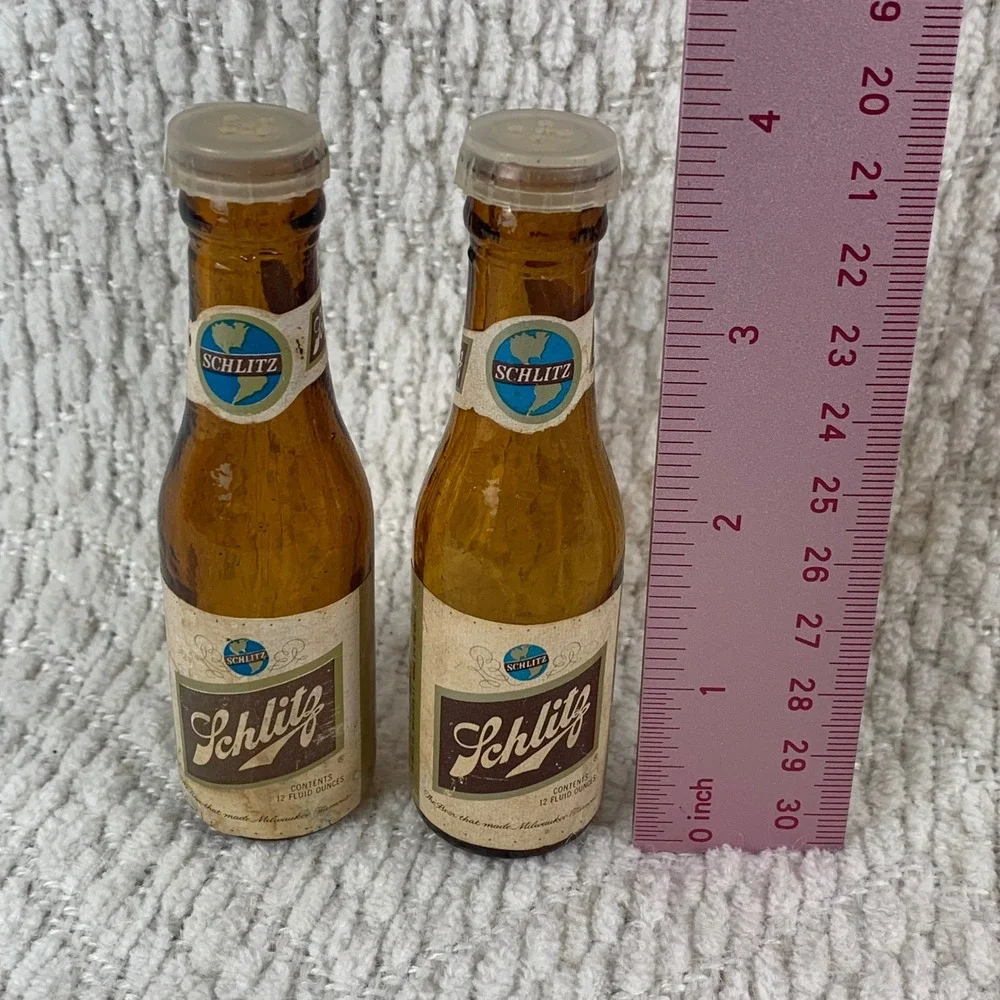Vintage Schlitz Beer Miniature Bottles Amber Glass Salt‎ Pepper Shakers 1957
